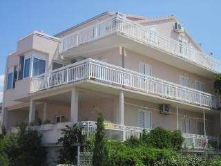 Apartments and Room Dar - Hvar - 9