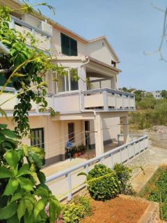 Apartment Davor - Sali - 1