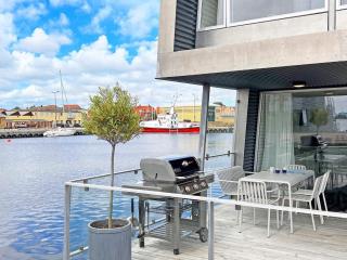 6 person holiday home in Nexø - Neksø - 6