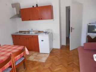Apartments Kate - Novi Vinodolski - 7