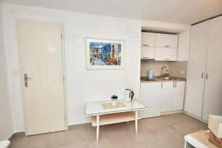 Apartments Sea front - Klek - 2