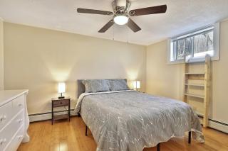 Powder Park Place - Lower Unit - Cozy and close to the Mountain! Ski rental deals! - Killington - 2
