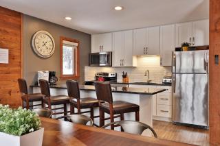 Tanglewood Vista - Great Group Ski Home Close to Mountain, Hot Tub, Sauna, Ski Rental Ticket Deals! - Killington - 8