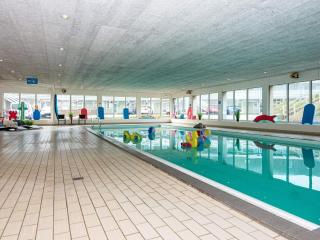 4 person holiday home on a holiday park in Ringkøbing - Ringkøbing - 1