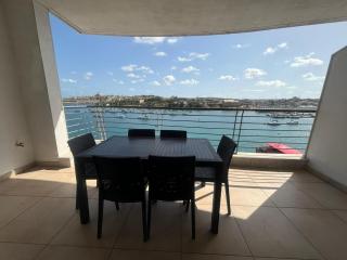 The Strand - 4BED SliemaSeafront Fl 2 by Homely - Sliema - 7