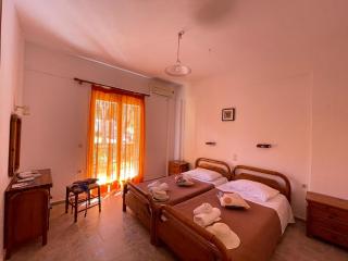 Katerina Apartments - Agios Georgios Pagon - 7