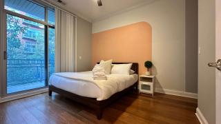 Private Balcony 1 Garage Parking Sleeps 6 - 4