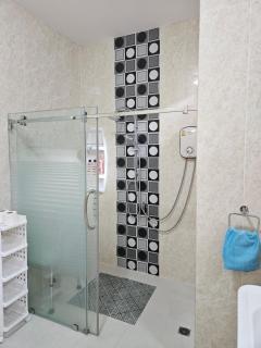Separate 2 Bedroom house with swimming pool - 5