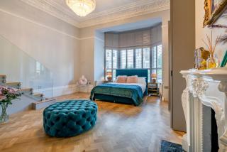 Spacious Belsize Park Apartment With Private Garden - London - 0