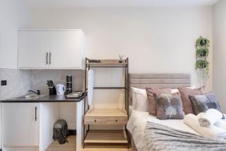 Ground Floor Finsbury Suite A1 Next Arsnl - London - 7