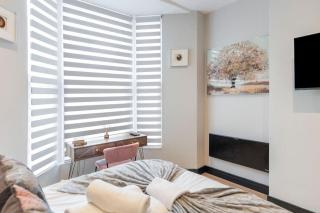 Ground Floor Finsbury Suite A1 Next Arsnl - London - 6