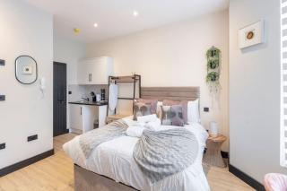 Ground Floor Finsbury Suite A1 Next Arsnl - London - 3