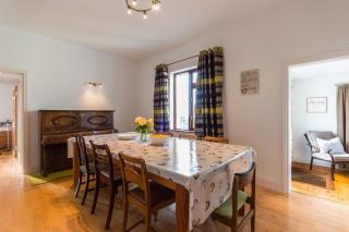 Family beach house located within a short stroll of Waterville - 5