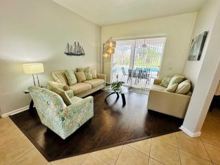 Beautiful 5 Bed Family Pool Home with Game Room-618NHD - Davenport - 3