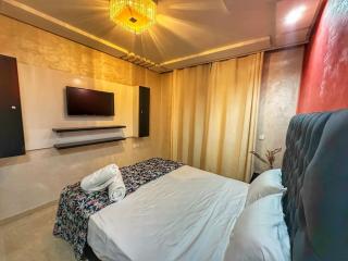 Stylish & Comfy Appartment Haven 5 Stars Location Plaza Views - 7