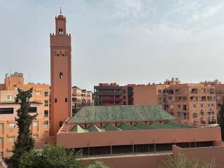 Stylish & Comfy Appartment Haven 5 Stars Location Plaza Views - 1