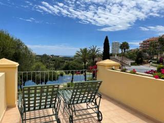 Golf Villa in Marbella, Frontline Golfvilla in RioReal Golf - Marbella - 3
