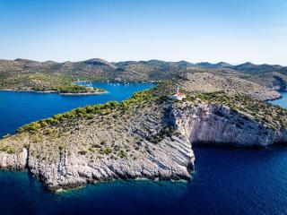 New seafront apartments in Skrivena Luka - Skrivena Luka - 0