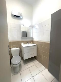 LITTLE ATHENA - Gare St Charles - Vieux Port - 4