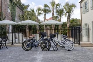 The Nicholas Veranda King Suite - Steps to King - Charleston - 4