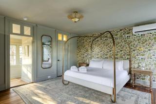 The Nicholas Veranda King Suite - Steps to King - Charleston - 3