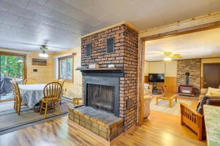 2 Blocks to Boat Ramp Higgins Lake House with Grill - 6