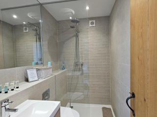 Beautiful Views Historic 16th Cent Barn Conversion - Pass the Keys - 5