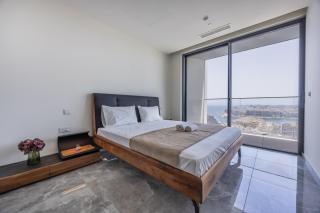 Vista Suites in Apartment in Mercury Towers - 1