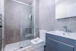 Elysée Suites - Spacious 1 Bed Flat in Southport - 7