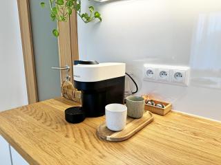 New studio, King bed, Free parking, Terrace - Prague - 8