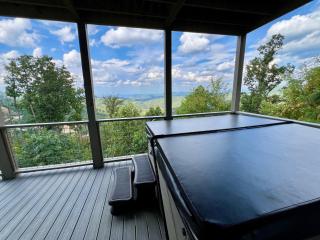 Close Enough to Perfect Luxurious 4 Bedroom Cabin with Game Room & Stunning Views - Gatlinburg - 4