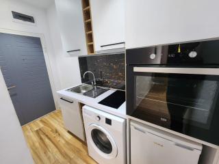 Riverside city center studio - Tirana - 4