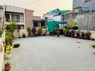 Modern Comfort Oasis in Delhi - Nova Deli - 3
