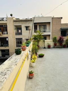 Modern Comfort Oasis in Delhi - Nova Deli - 1