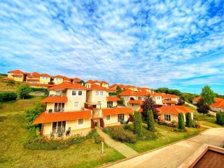 Reburg Residence - Dunaszentmiklós - 8