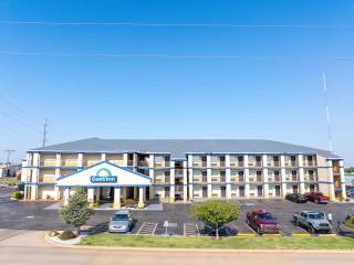 Days Inn by Wyndham Oklahoma City/Moore - Oklahoma City - 9