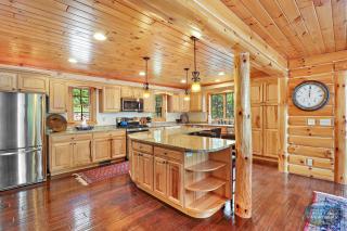 Waterfront Hand-Crafted Log Cabin - Sandy Beach - Dock - 5200 Sq Ft - Stone Fireplace - Views - Whitewater - 8