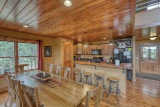 Sawtooth Lodge - Pool access! - Lead - 6