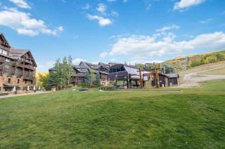 536 Elkhorn Luxury Home by East West Hospitality - 8