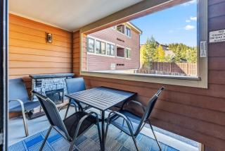 Steps to Gondola, Ski-In, 1 Block Main St, Hot Tub - 7