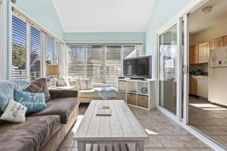 Cottages at Summer Village Beach Get-A-Way - Wells - 0