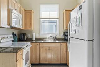 Cottages at Summer Village Beach Get-A-Way - 1