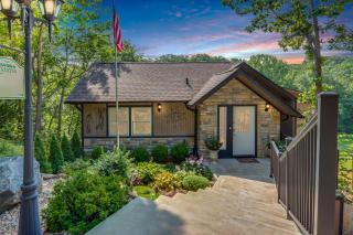 Lake-View Osage Beach Resort Home with Game Room! - Osage Beach - 9