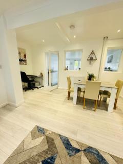 Swanky2bedRetreatNearHarborne - Birmingham - 3