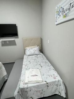 Casa com 3 quartos muito bem localizada - Rio Branco - 9