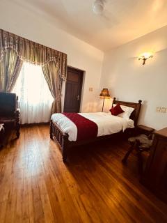 Cleety's Residency - 1