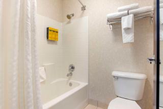 Best Western Plus Northwind Inn & Suites - Tigard - 2