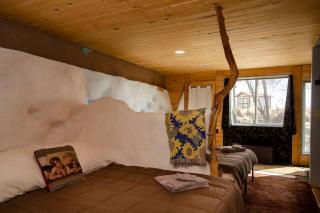 High Mountain Desert Earthship with Stunning Views - 7