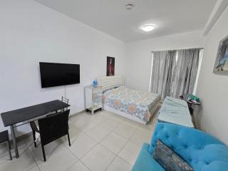 Modern Studio for rent in the heart of Dubai - 0