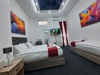 Authentic Belgrade Centre - 3 Luxury Suites in One Space - Hot Tub and Sauna - Belgrado - 8